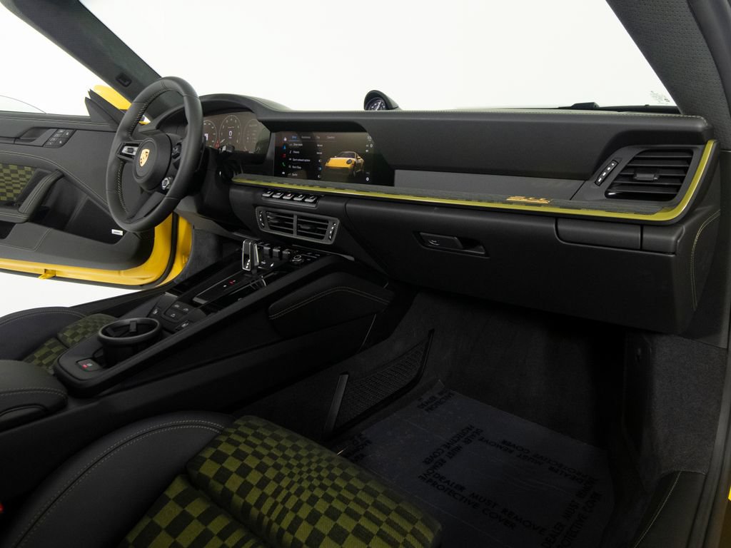 Certified 2026 Porsche 911 Carrera GTS RWD image 41