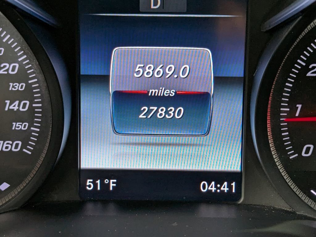 Used 2019 Mercedes-Benz GLC 300 4MATIC image 31