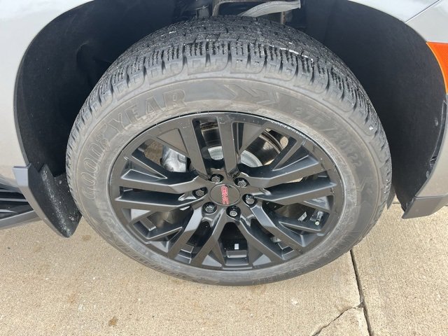 Used 2023 GMC Yukon XL SLT image 55