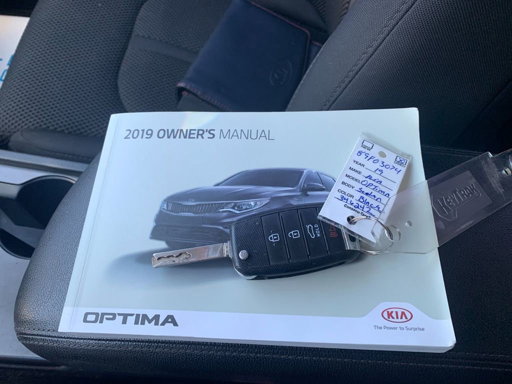 Used 2019 Kia Optima LX image 9