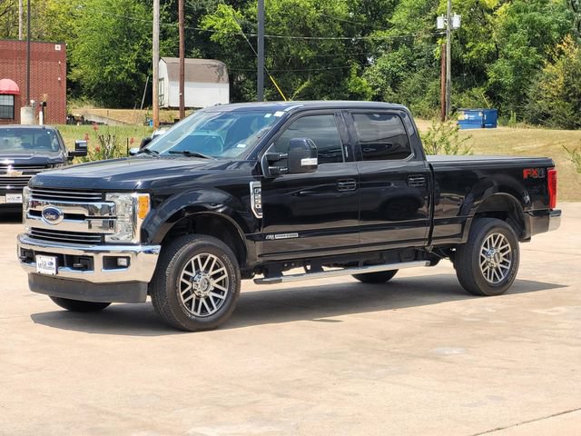 Used 2017 Ford F250 Lariat w/ Lariat Value Package AWD/4WD image 3