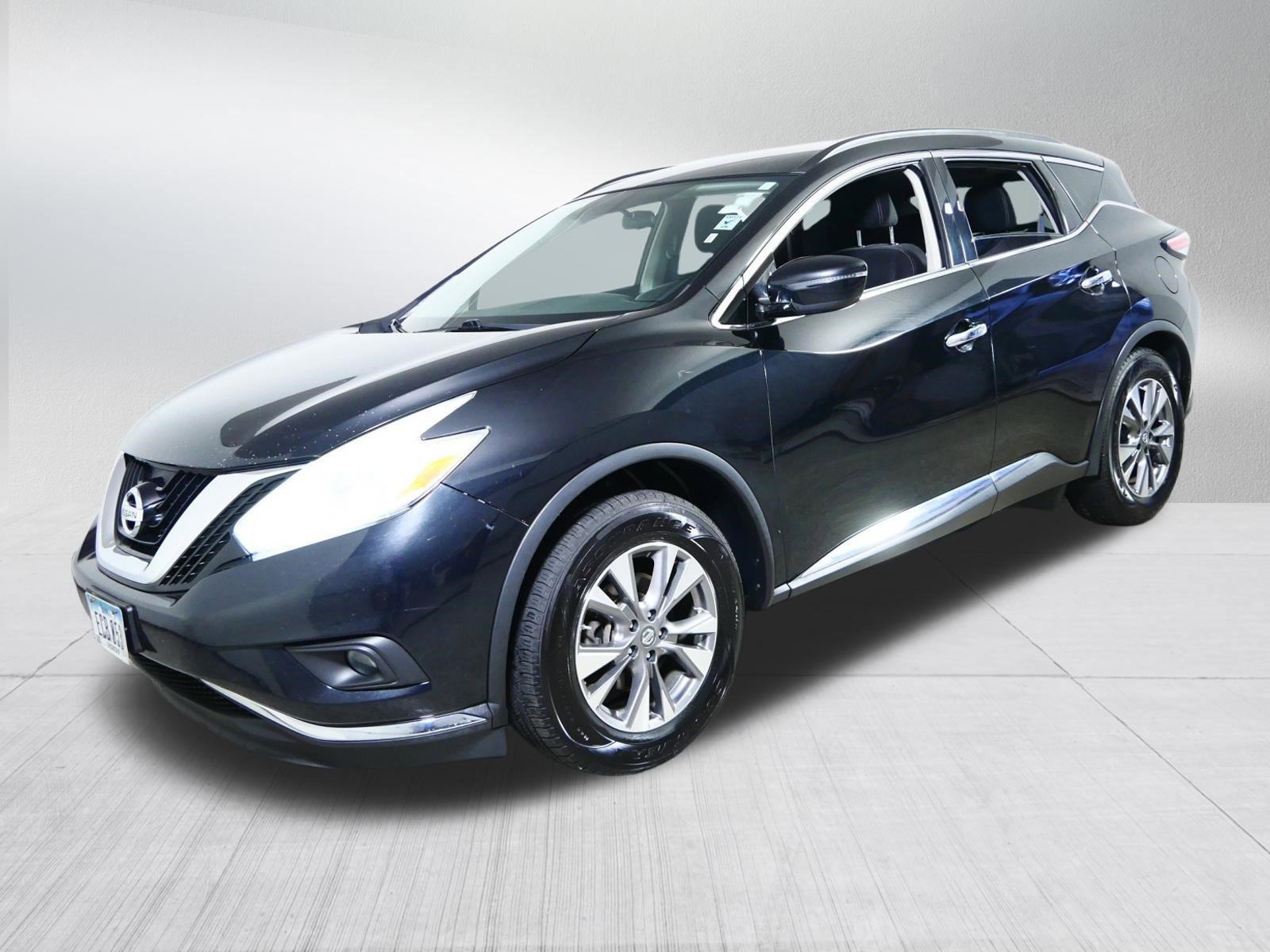 Used 2017 Nissan Murano SV image 3