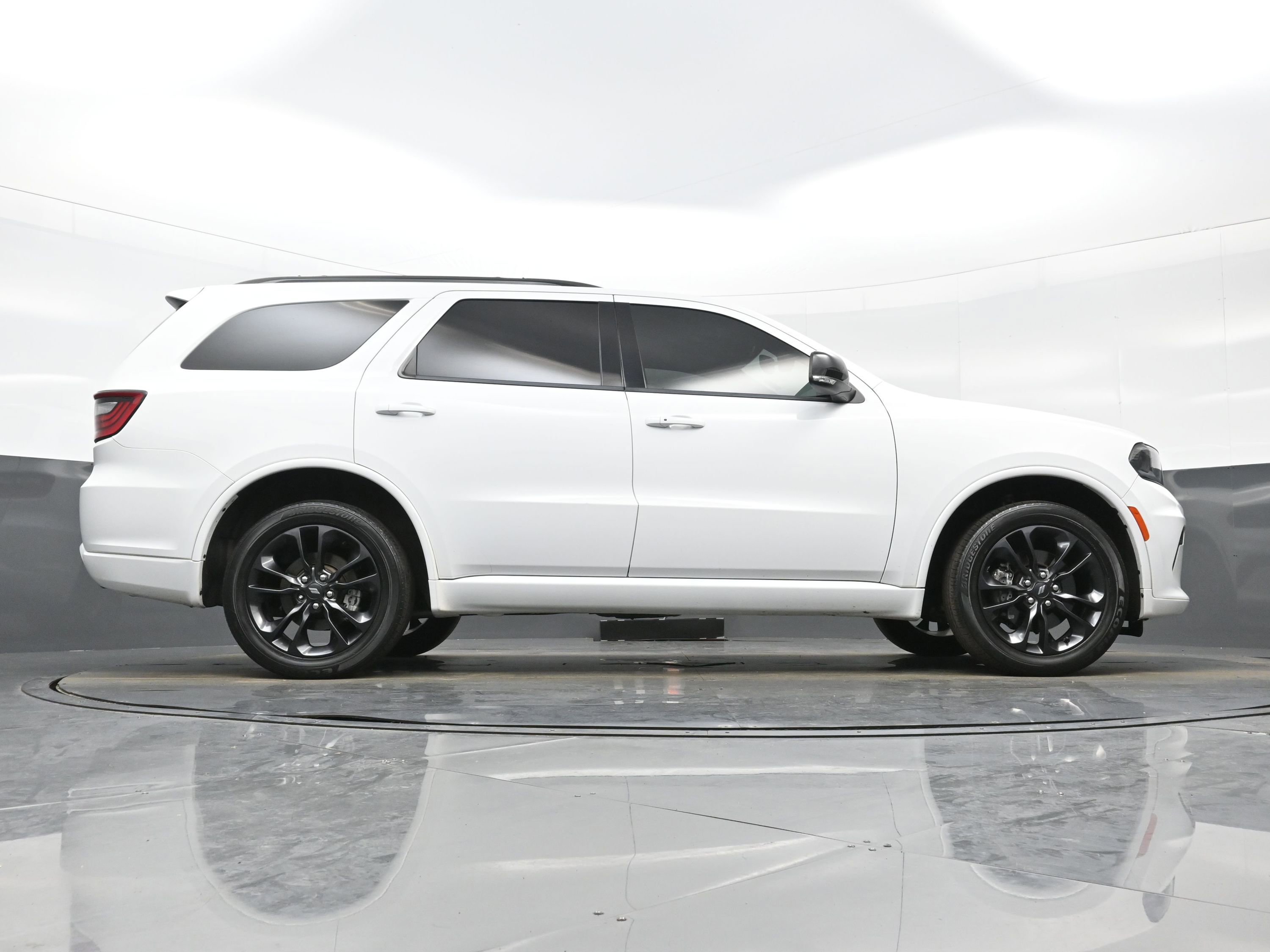 Used 2021 Dodge Durango GT image 33