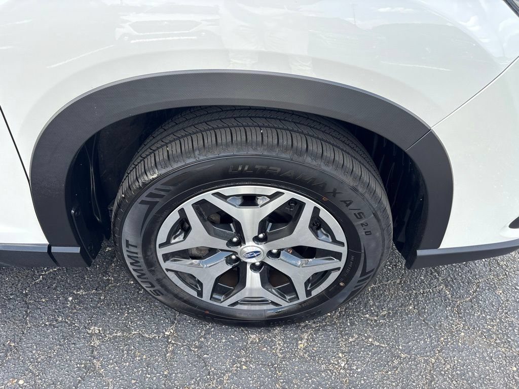 Certified 2023 Subaru Forester Premium AWD/4WD image 7