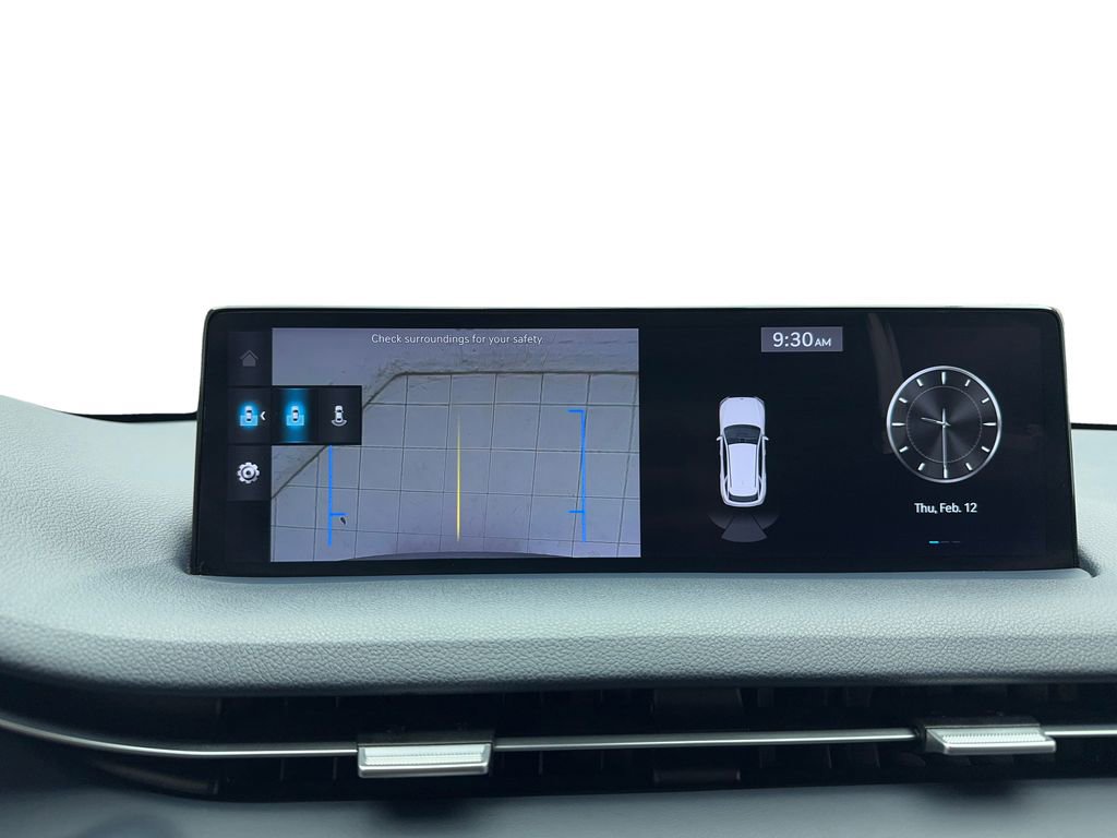 Used 2022 Genesis GV70 3.5T Sport image 37