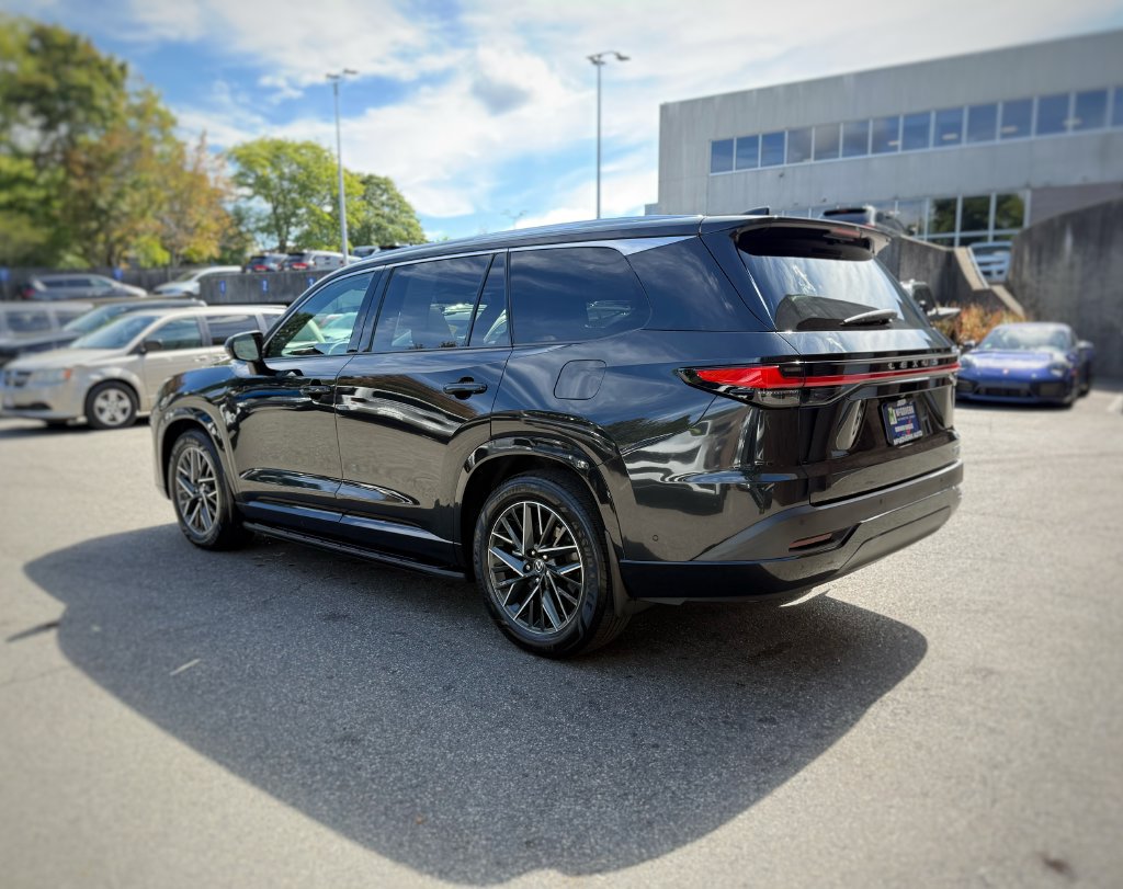 Used 2025 Lexus TX 350 AWD w/ Technology Package image 12