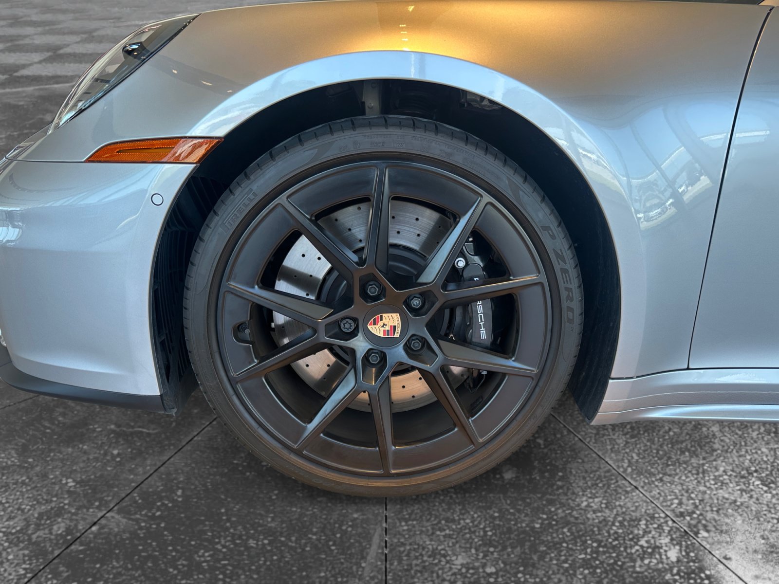 Used 2025 Porsche 911 Carrera S RWD image 9