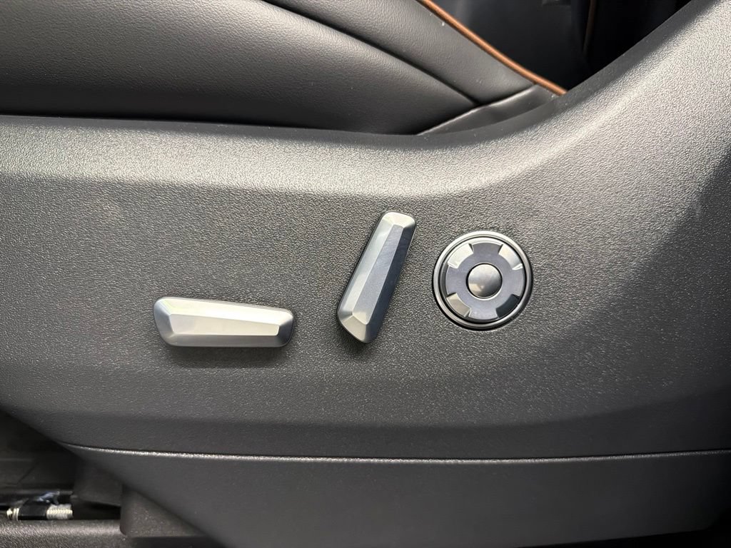 New 2027 Lincoln Navigator Black Label AWD/4WD image 39