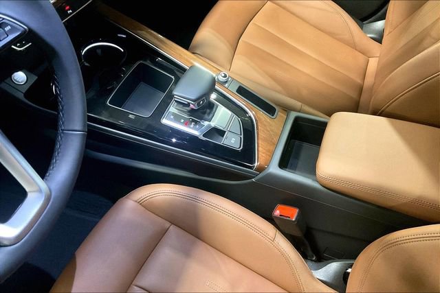 Used 2024 Audi A4 2.0T Premium w/ Convenience Package image 17