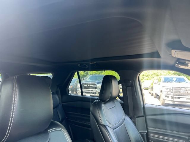 Used 2020 Ford Explorer ST w/ Premium Technology Package AWD/4WD image 9