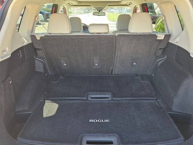 Used 2023 Nissan Rogue SL w/ SL Premium Package image 29
