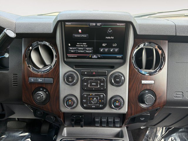 Used 2015 Ford F250 Lariat w/ Lariat Interior Package AWD/4WD image 6