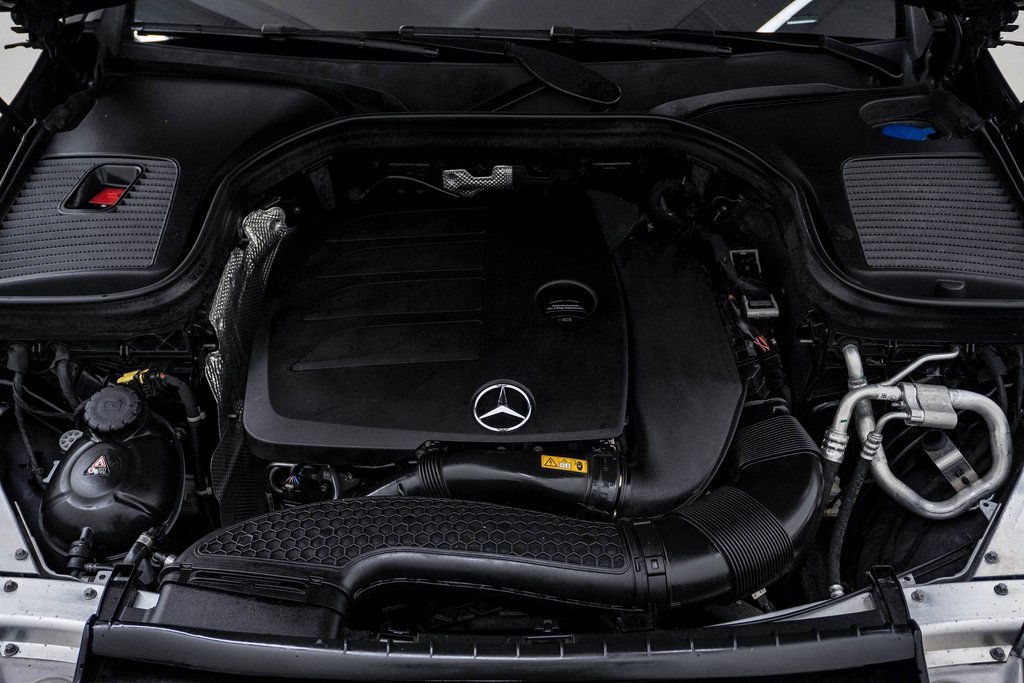 Used 2021 Mercedes-Benz GLC 300 GLC 300 image 28