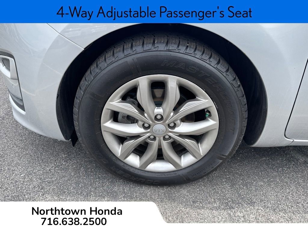 Used 2019 Kia Sedona EX FWD image 11