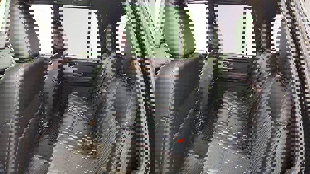 Used 2016 Ford Expedition Limited image 21