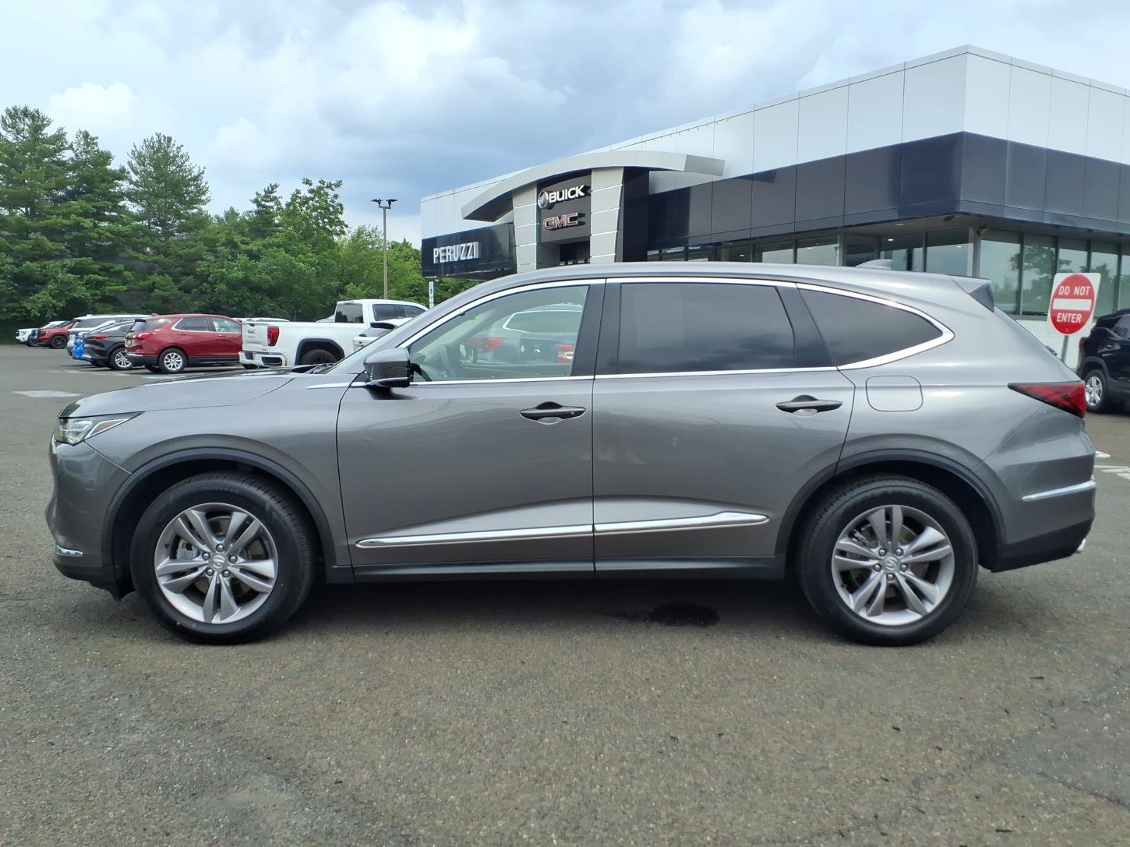 Used 2022 Acura MDX SH-AWD image 7