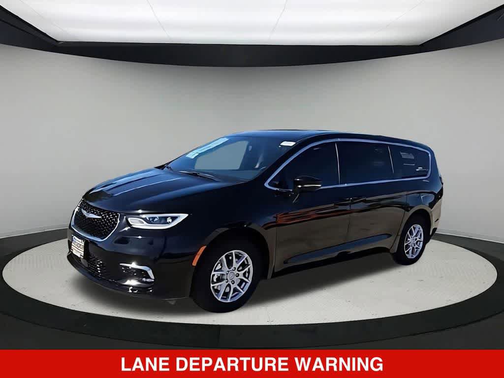 New 2026 Chrysler Pacifica Select FWD image 4