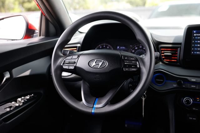 Used 2020 Hyundai Veloster 2.0 FWD image 29