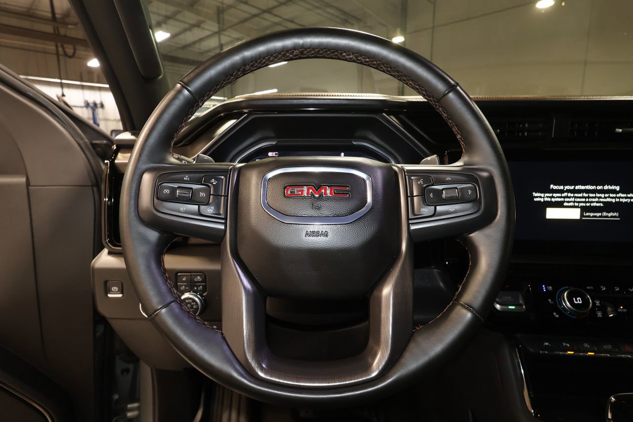 Used 2025 GMC Sierra 1500 AT4 w/ AT4 Premium Package AWD/4WD image 10