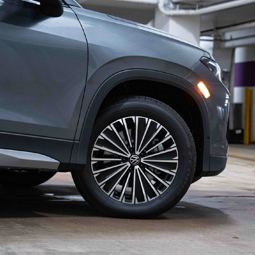 New 2026 Volkswagen Tiguan S FWD image 7