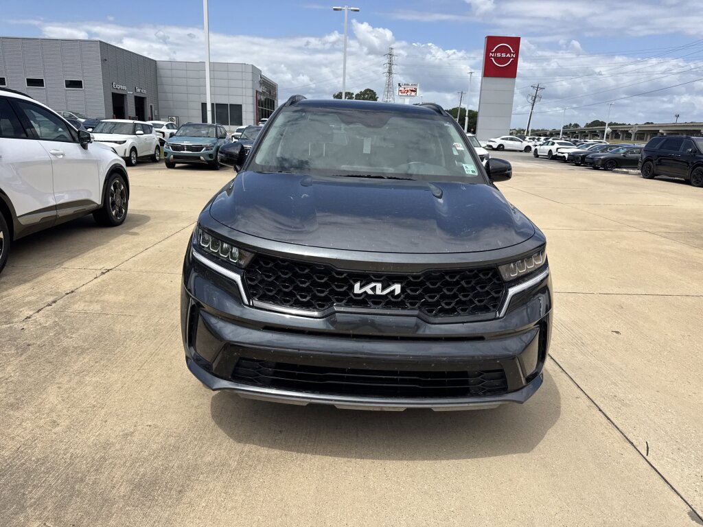 Used 2023 Kia Sorento S w/ Panoramic Sunroof Package FWD image 6