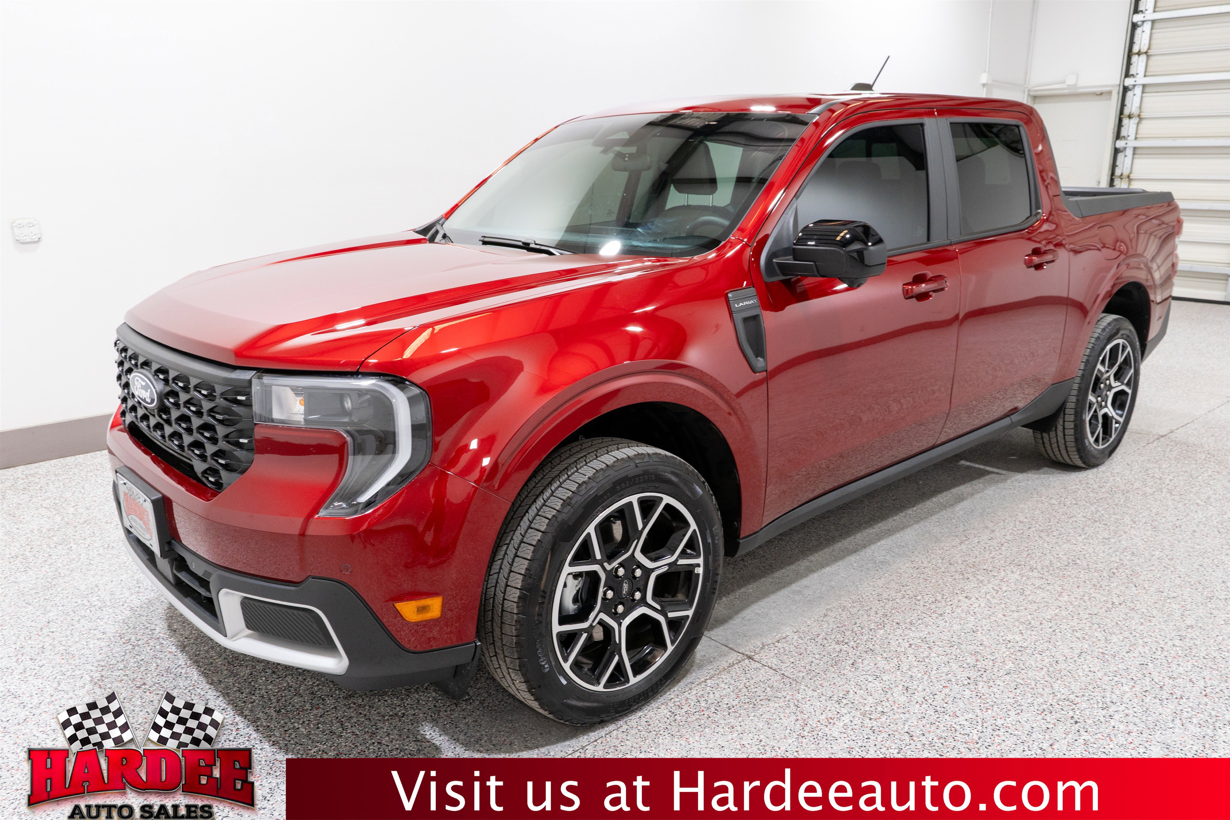 Used 2025 Ford Maverick Lariat w/ 4K Tow Package image 2