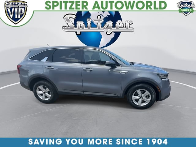 Certified 2023 Kia Sorento LX FWD image 10