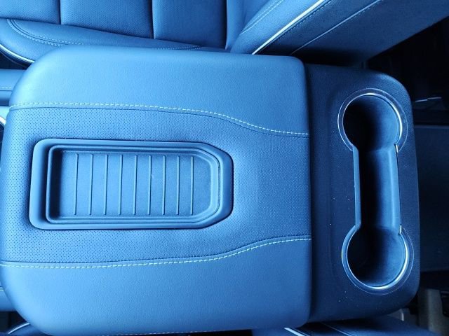 Used 2024 Chevrolet Suburban Premier w/ Premium Package image 38