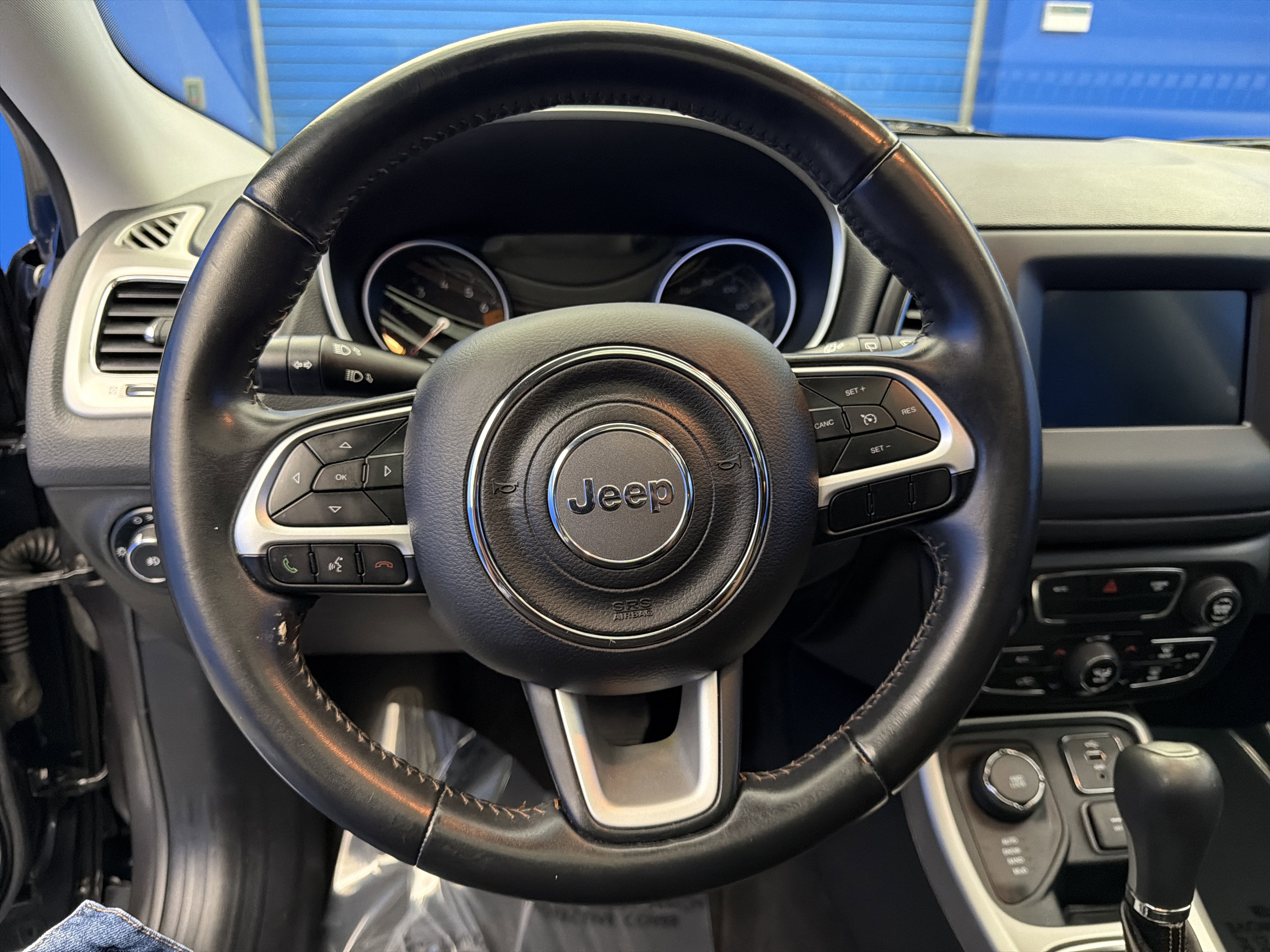 Used 2018 Jeep Compass Latitude w/ Popular Equipment Group AWD/4WD image 14