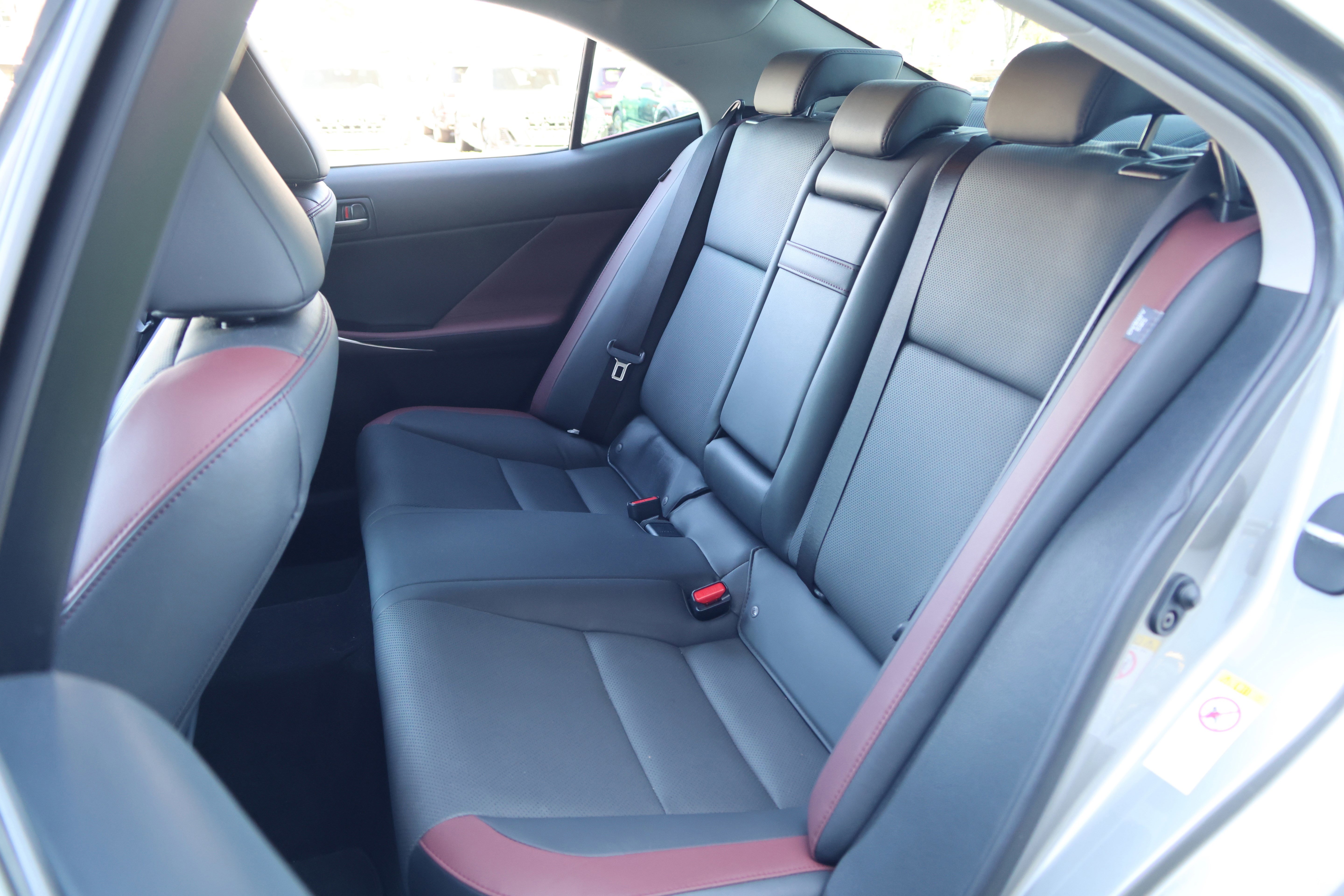 Used 2017 Lexus IS 200t image 34