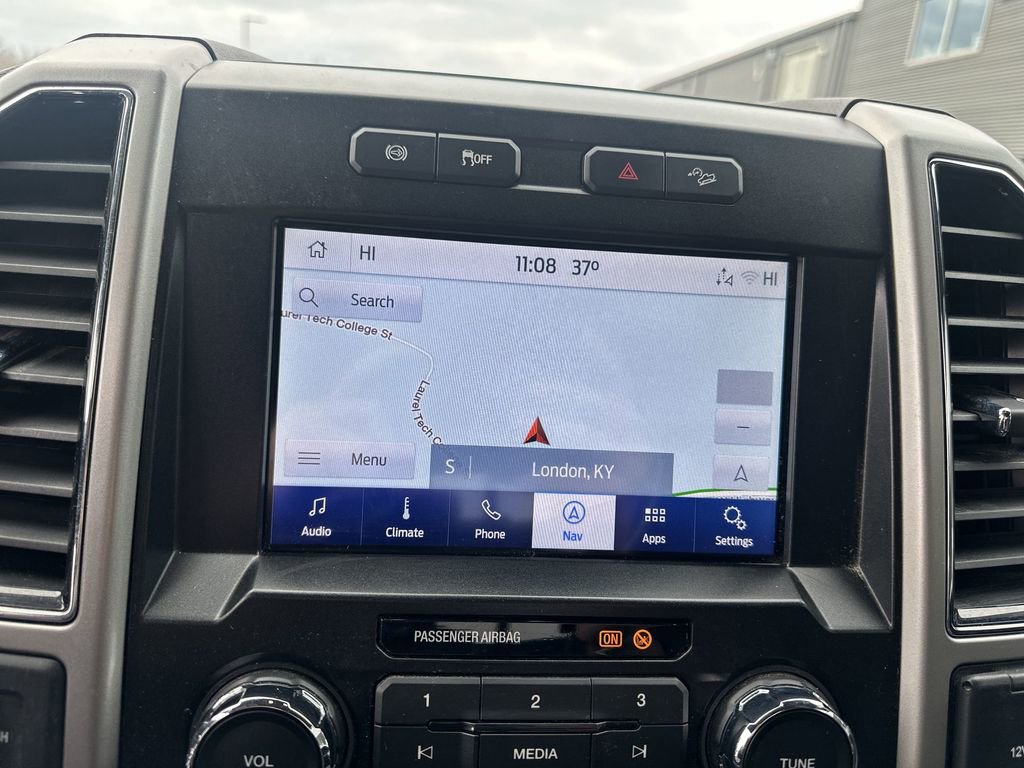 Used 2021 Ford F350 Lariat w/ Chrome Package image 24