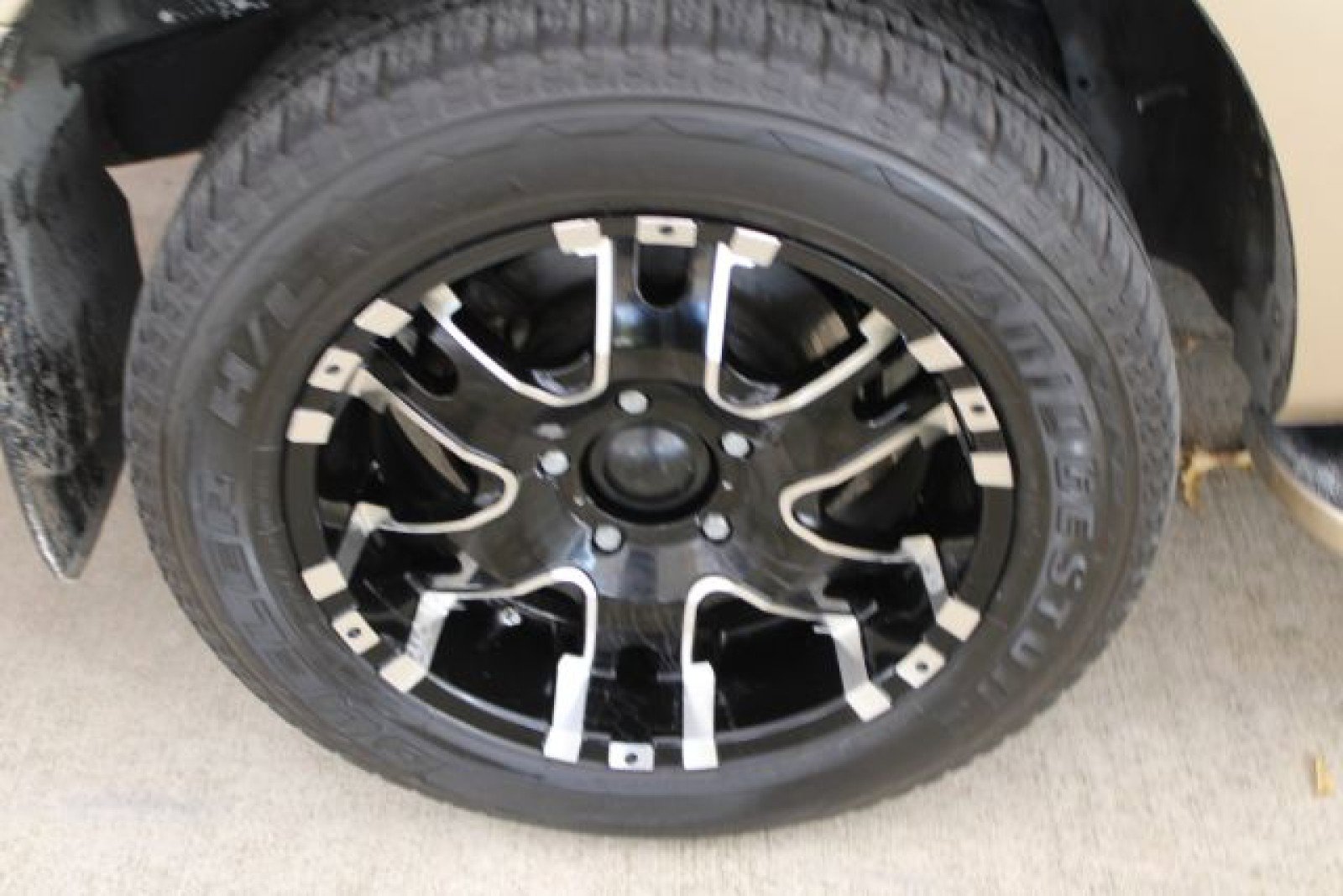 Used 2010 Toyota Sequoia Limited image 28