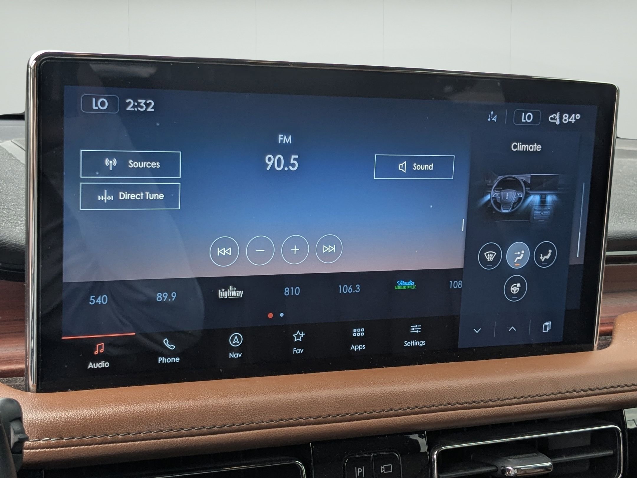 Used 2022 Lincoln Nautilus Reserve FWD image 15