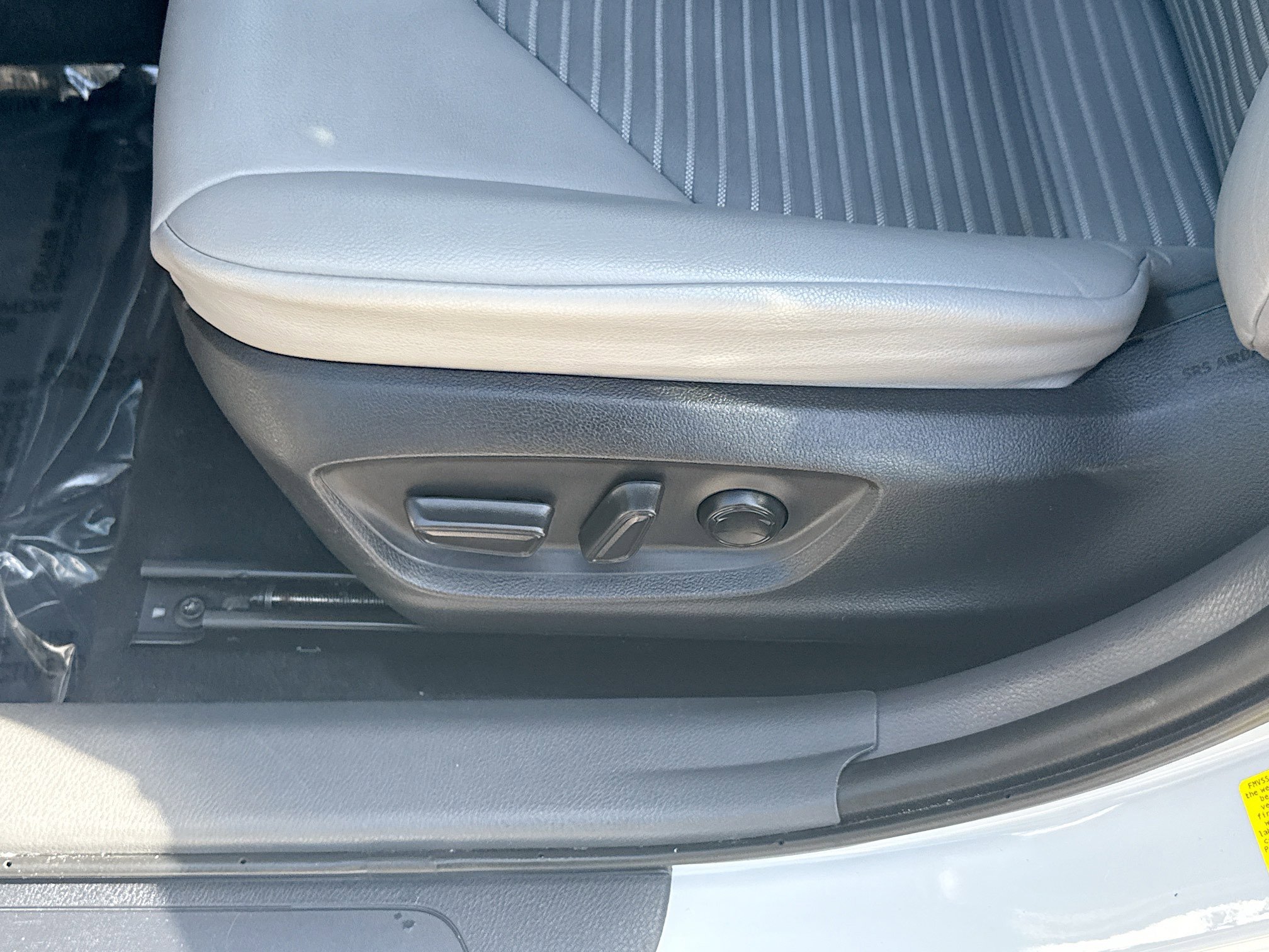 Used 2022 Toyota Camry SE w/ Convenience Package image 17