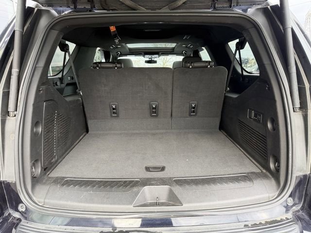 Used 2022 Chevrolet Suburban LT w/ LT Signature Package AWD/4WD image 10