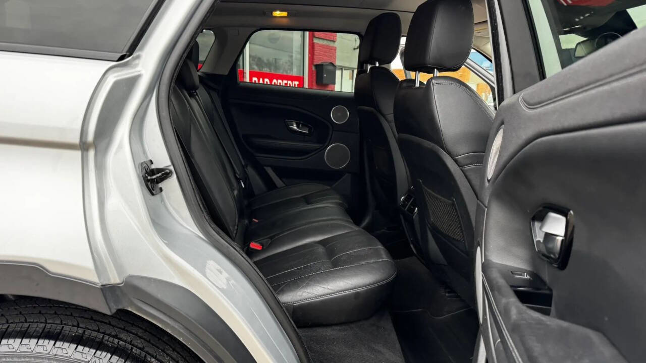 Used 2018 Land Rover Range Rover Evoque image 17