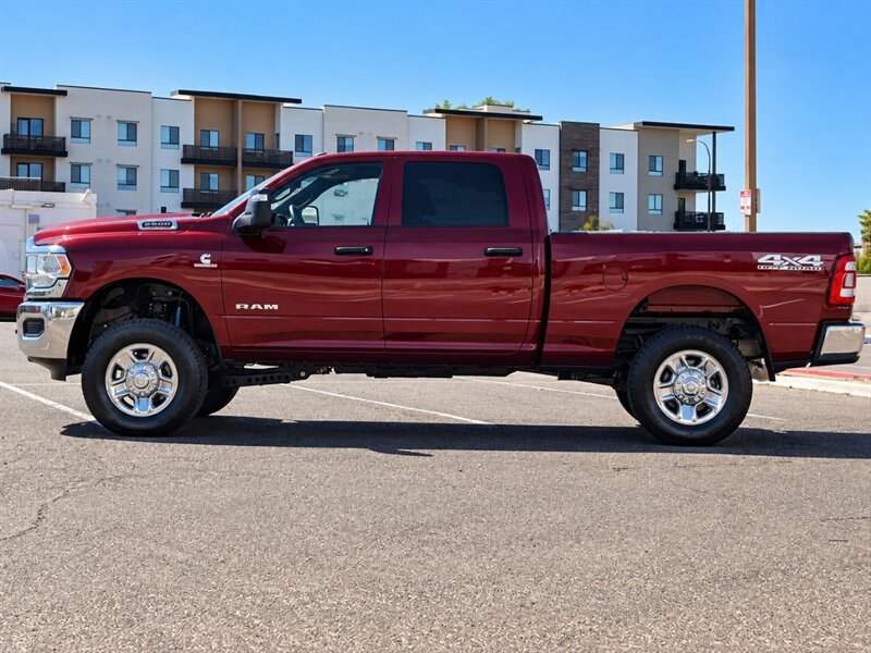 Used 2024 RAM 2500 Tradesman w/ Chrome Appearance Group AWD/4WD image 7