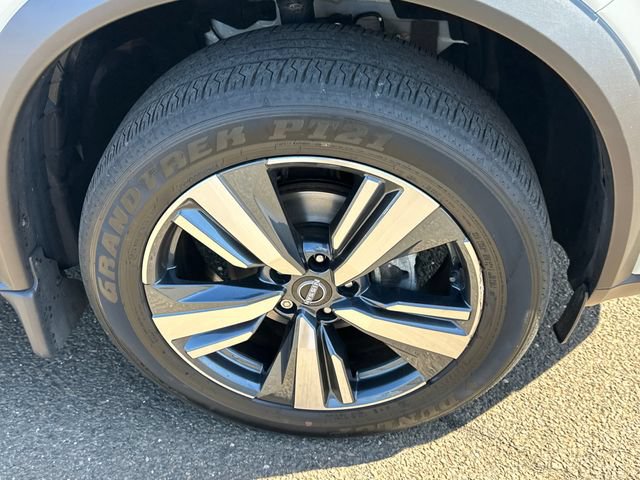 Certified 2023 Nissan Rogue Platinum w/ Platinum Premium Package AWD/4WD image 7