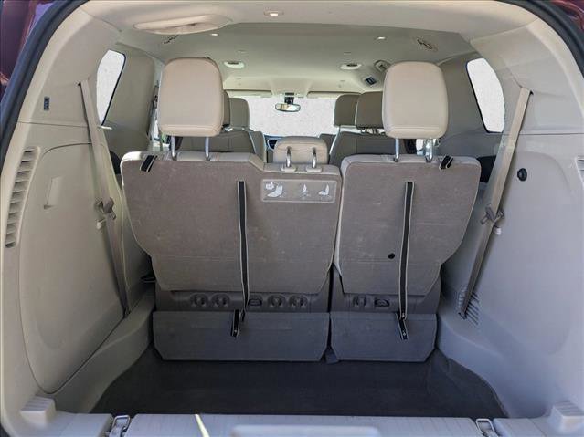 Used 2020 Chrysler Pacifica Touring-L image 7