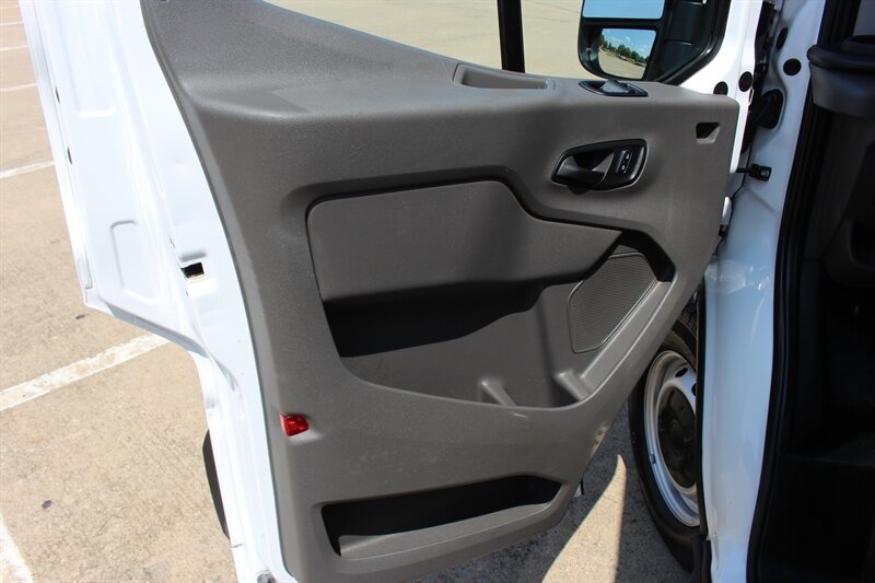 Used 2024 Ford Transit 250 148 Medium Roof RWD image 24