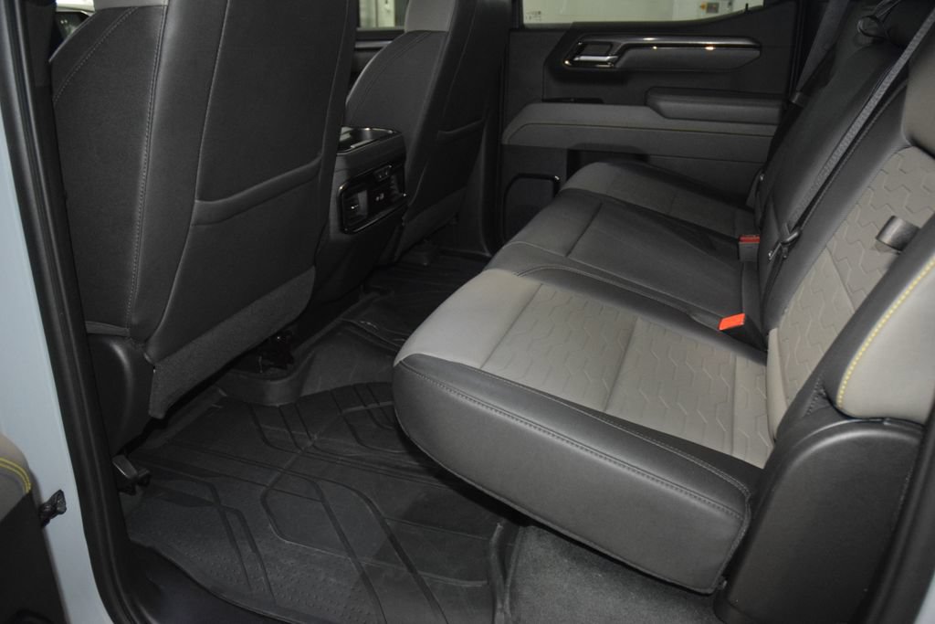 Used 2024 Chevrolet Silverado 1500 ZR2 w/ Technology Package AWD/4WD image 48