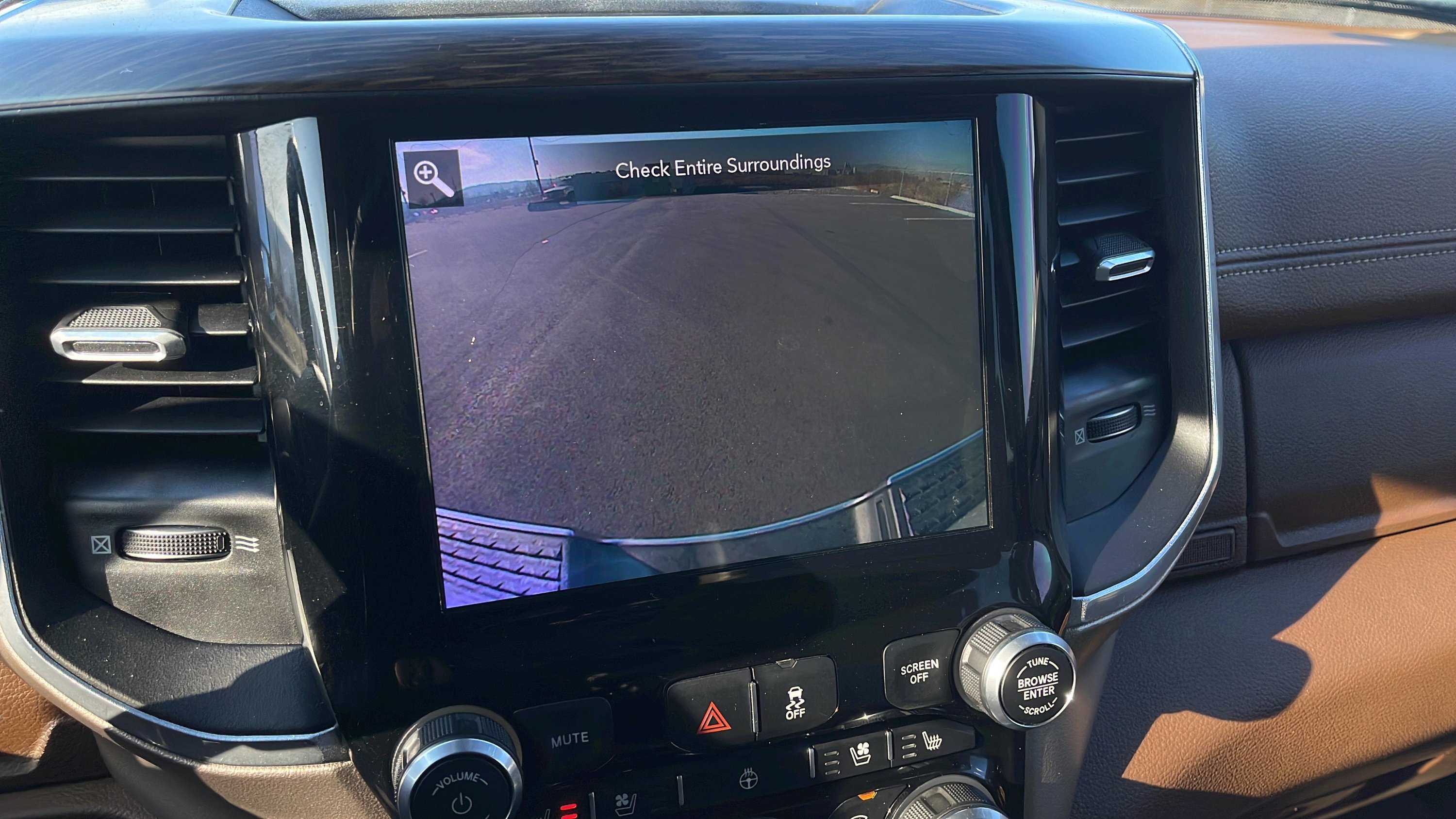 Used 2019 RAM 2500 Laramie image 31