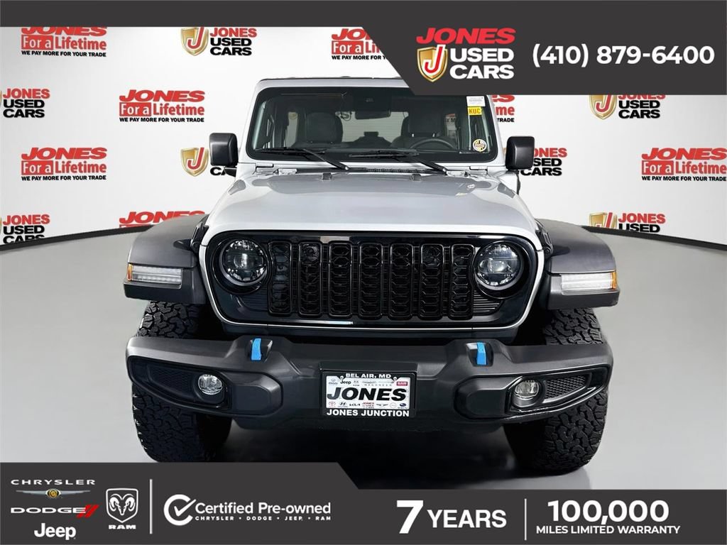 Used 2024 Jeep Wrangler Unlimited AWD/4WD image 1