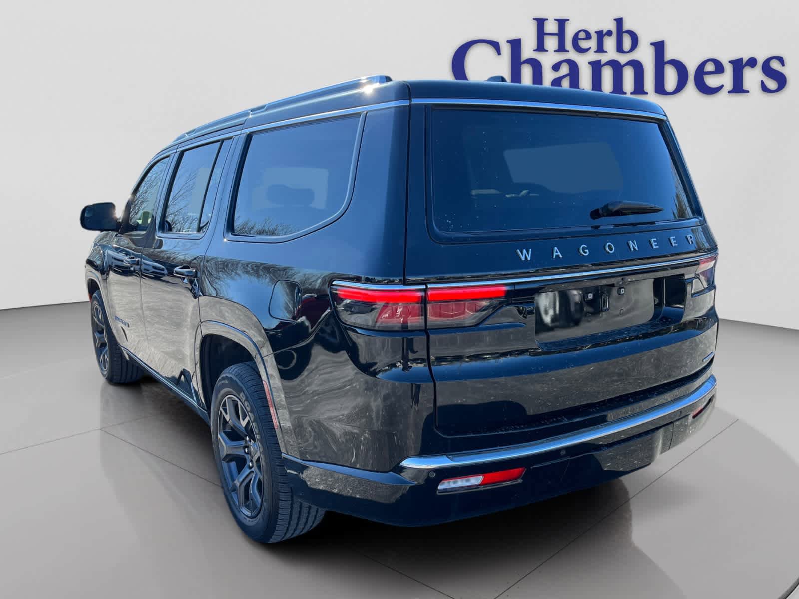 Used 2024 Jeep Wagoneer Series III w/ Premium Group I AWD/4WD image 3