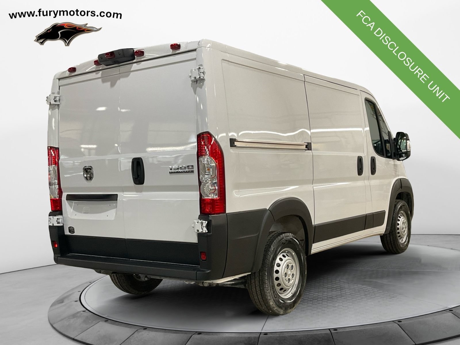 Used 2025 RAM ProMaster 1500 w/ Convenience Group FWD image 3