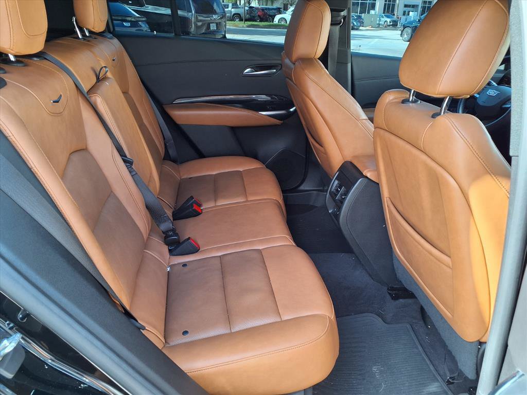Used 2024 Cadillac XT4 Premium Luxury FWD image 10