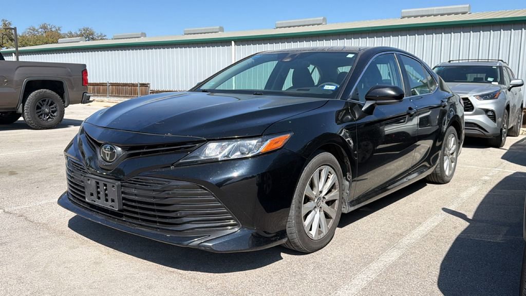 Used 2019 Toyota Camry LE image 15