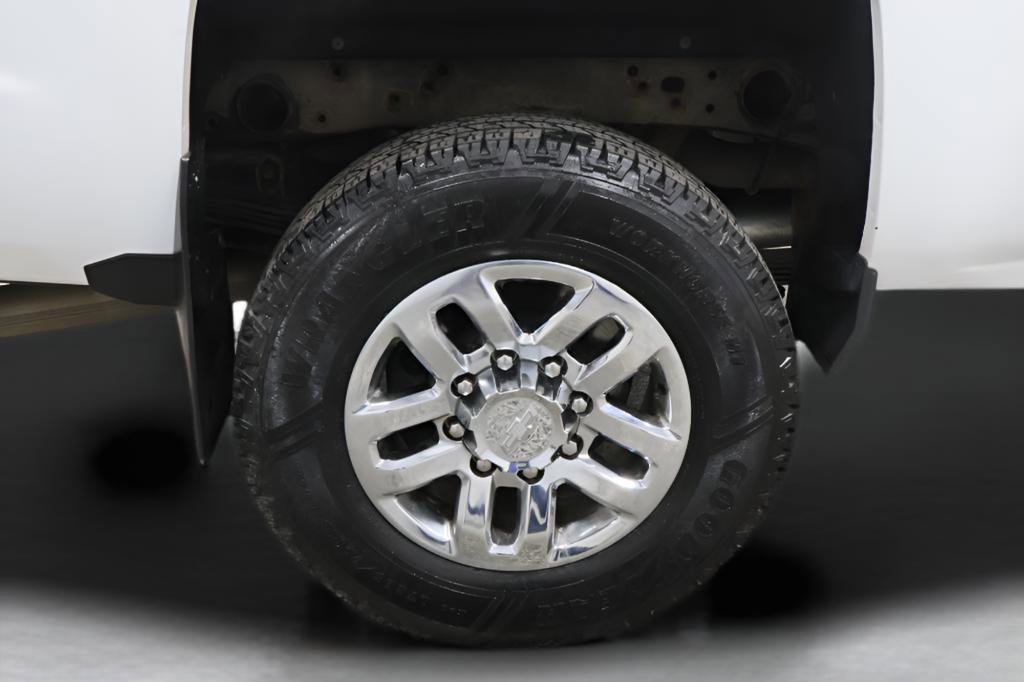 Used 2017 Chevrolet Silverado 2500 LT w/ LT Convenience Package AWD/4WD image 32