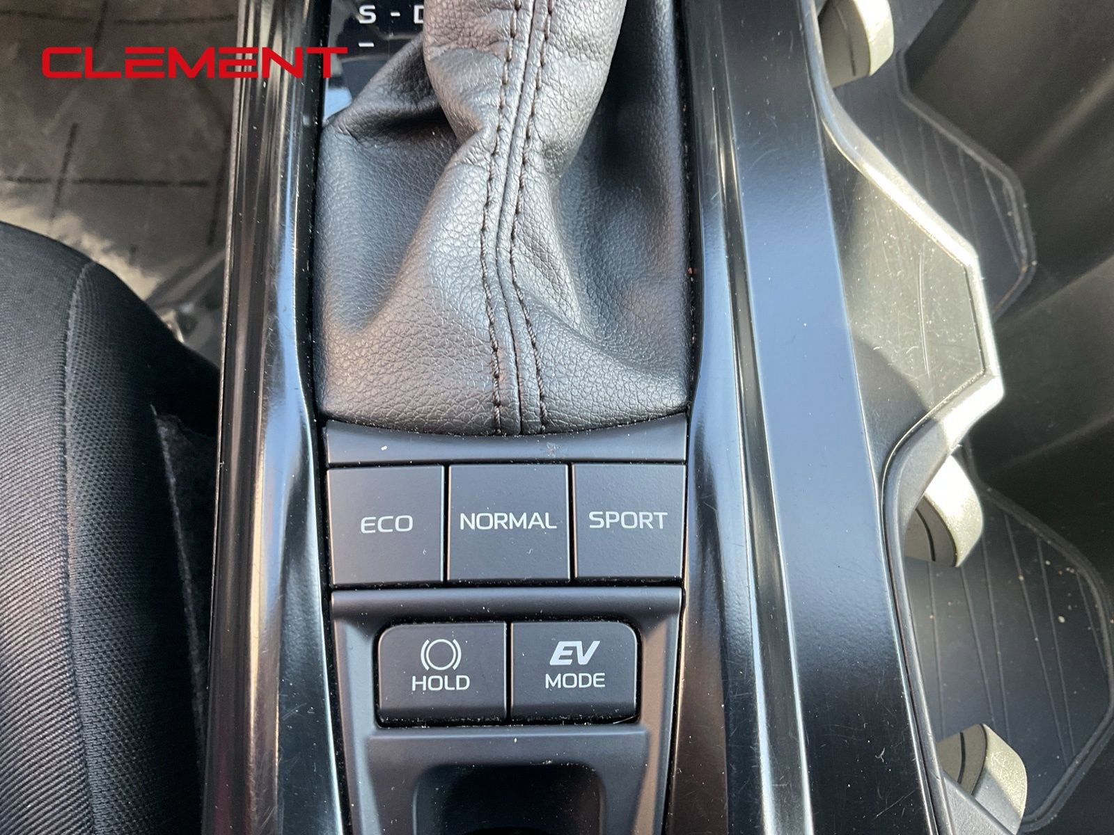 Used 2025 Toyota Camry LE image 13