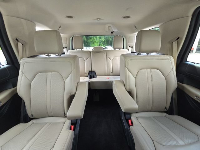 Used 2022 Ford Expedition Limited AWD/4WD image 20